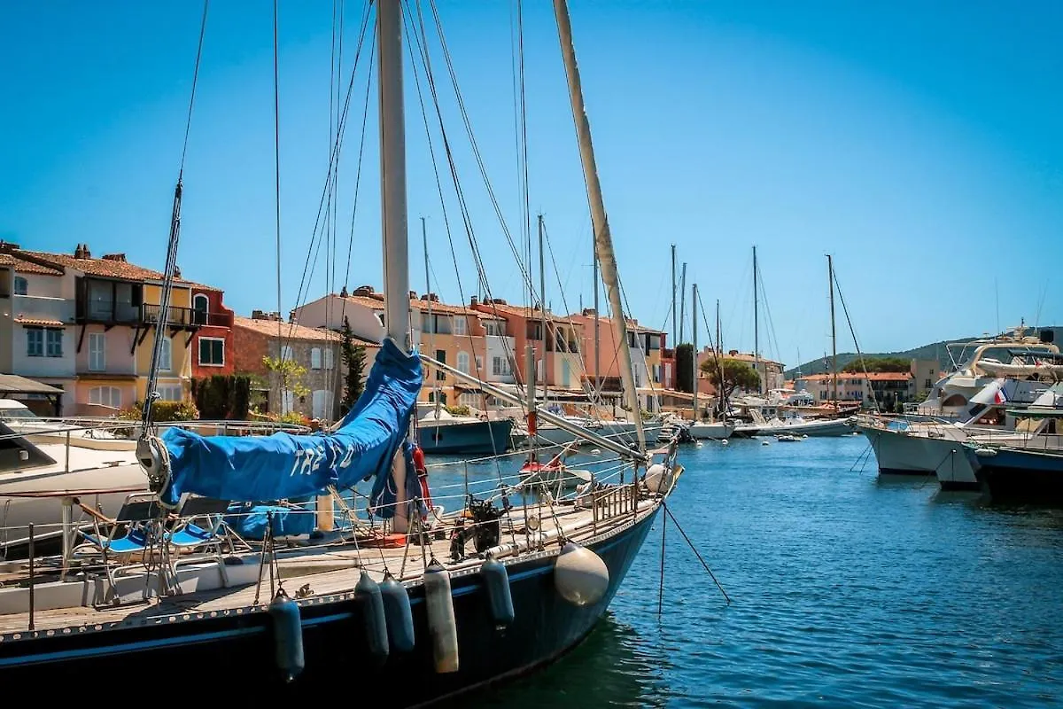Apartment Luxueux Appartement Avec Terrase Sur La Mer Grimaud