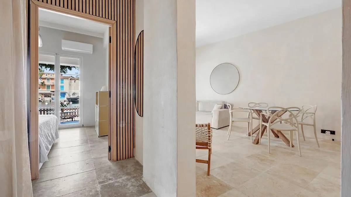 Luxueux Appartement Avec Terrase Sur La Mer Grimaud 0*,